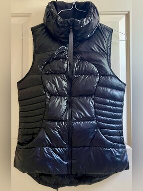 🍒LULULEMON sz 10 FLUFFIN AWESOME DOWN VEST Jacket 800-Fill Classic BLACK